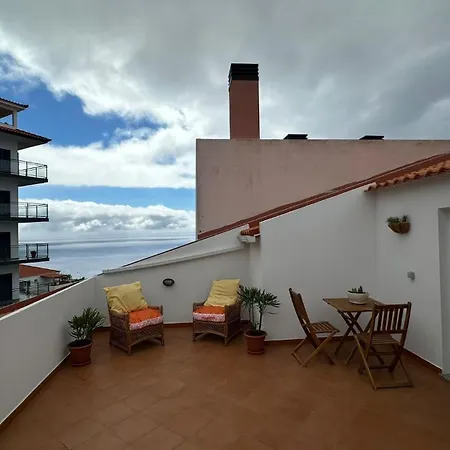 Sea View Retreat