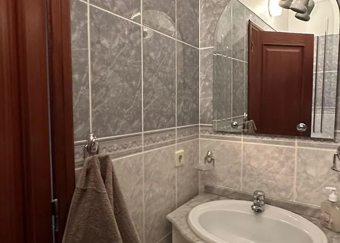 Sea View Retreat Apartment *